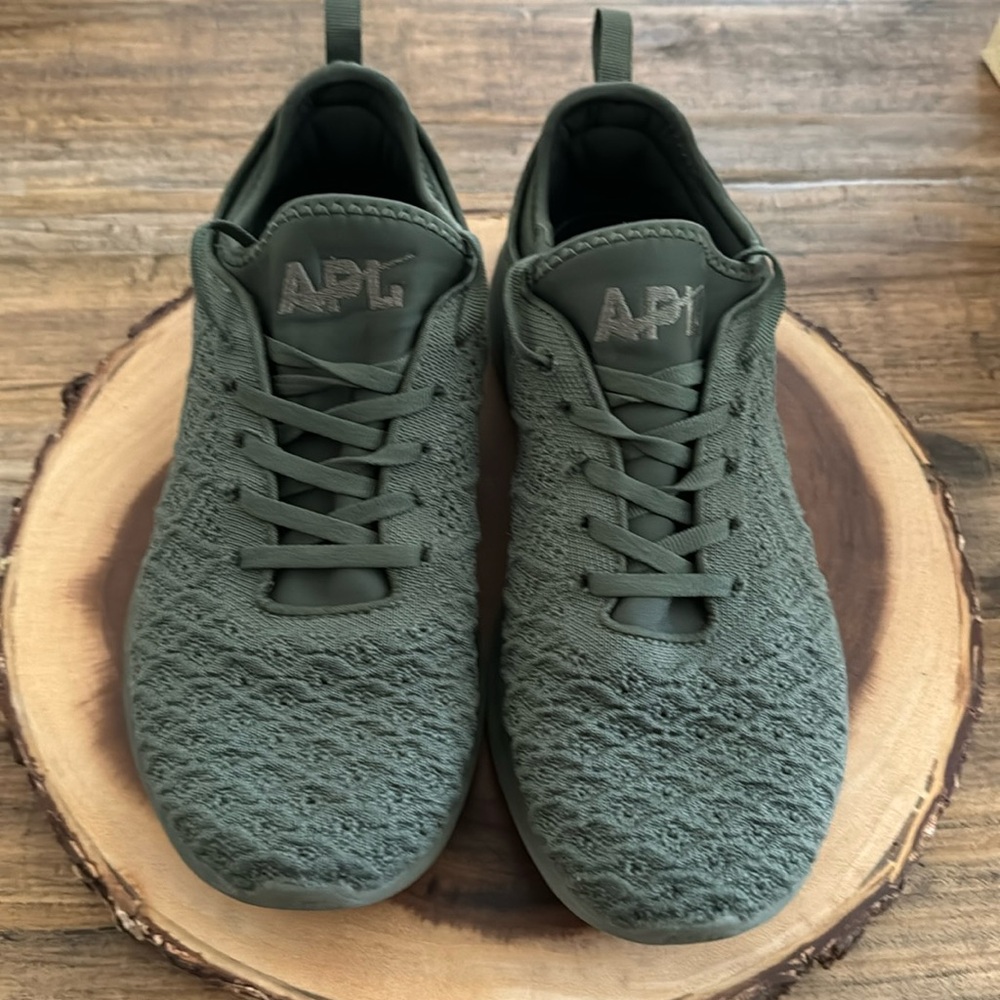 APL Techloom army green sneakers